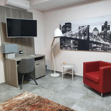 Erasmus Hotel Gela Extérieur photo
