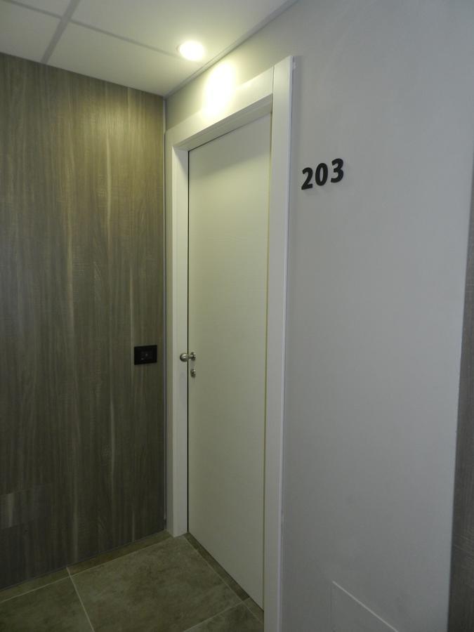 Erasmus Hotel Gela Extérieur photo