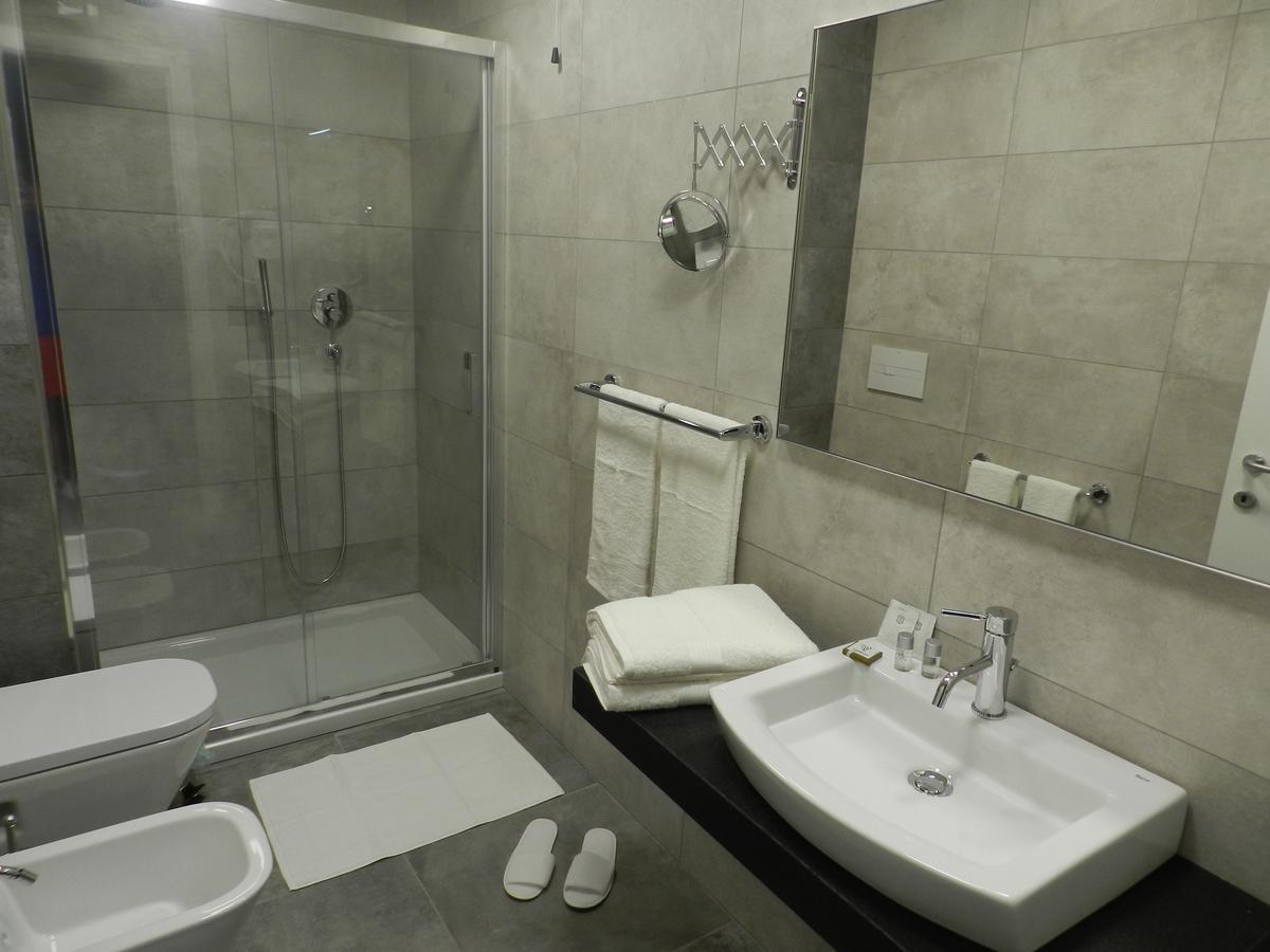 Erasmus Hotel Gela Extérieur photo